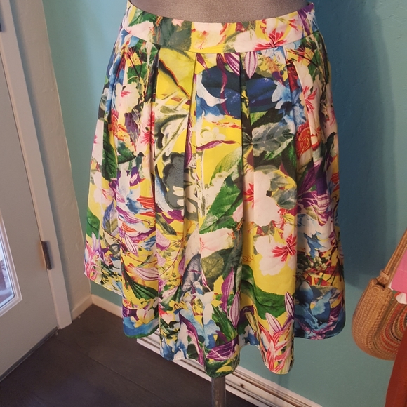 Project London flowy pleated skirt - Picture 6 of 6